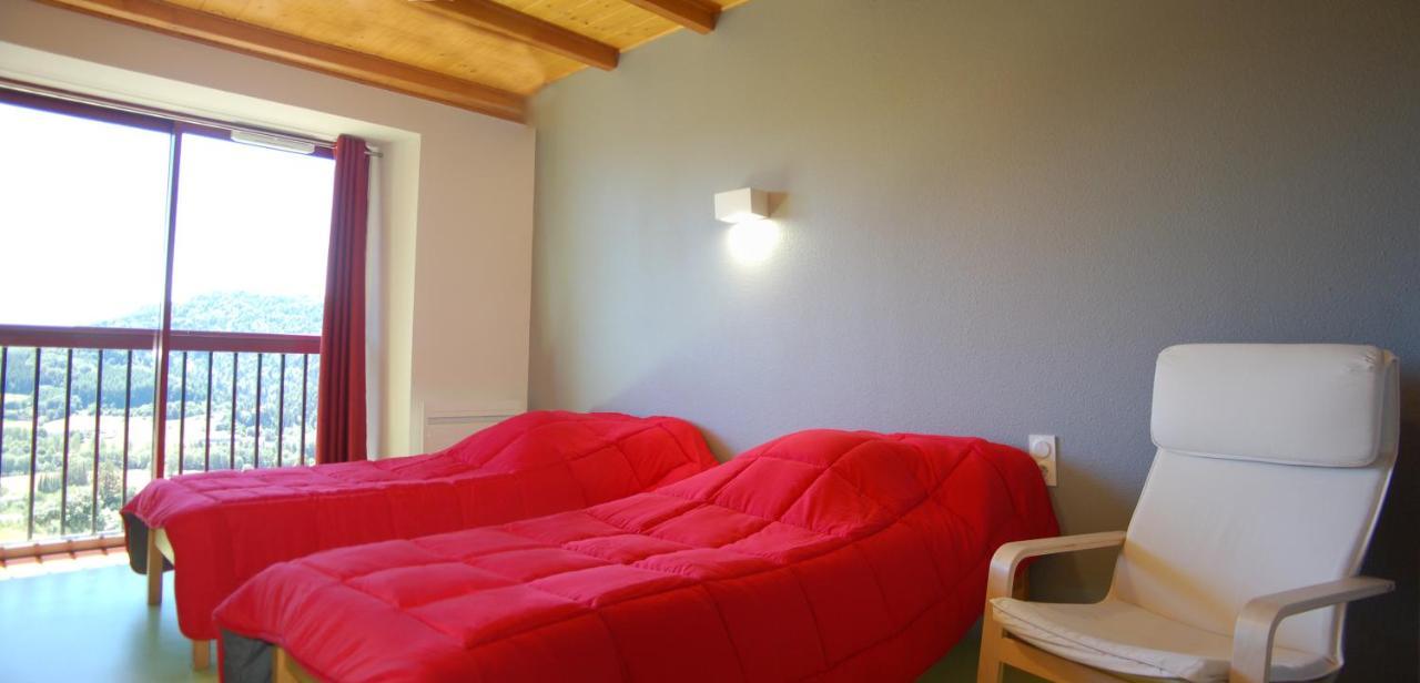 Gite Du Haut Cantal - Appartements Meubles Avec Kitchenette Et Chambres Sans Kitchenette Condat  Exterior foto